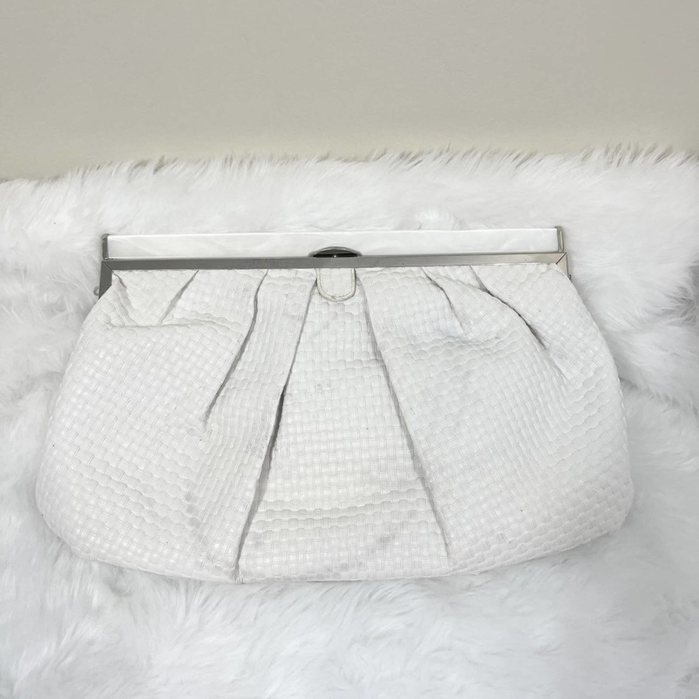VTG Jessica McClintock Clutch Basketweave White
